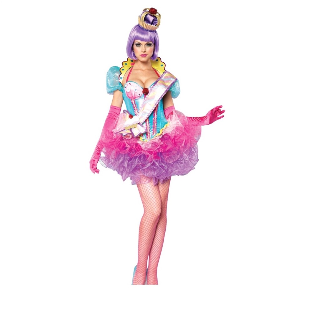 Cupcake queen costume